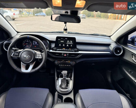 Синій Кіа Форте, об'ємом двигуна 2 л та пробігом 84 тис. км за 13700 $, фото 20 на Automoto.ua