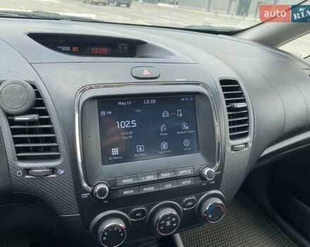 Синій Кіа Форте, об'ємом двигуна 2 л та пробігом 139 тис. км за 11000 $, фото 7 на Automoto.ua