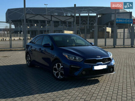 Киа Форте 2019 в Львове на Automoto.ua Синий Киа Форте, объемом двигателя 2 л и пробегом 81 тыс. км за 14900 $, фото 1 на Automoto.ua