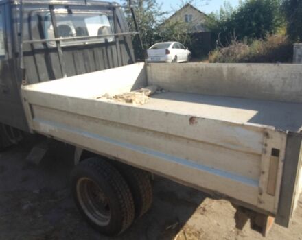 Червоний Кіа К2700, об'ємом двигуна 2.5 л та пробігом 250 тис. км за 2000 $, фото 4 на Automoto.ua