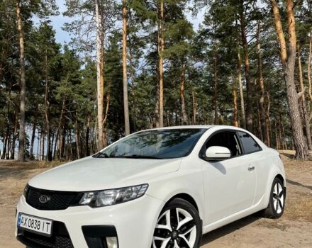 Белый Киа Коуп, объемом двигателя 2 л и пробегом 180 тыс. км за 8500 $, фото 1 на Automoto.ua