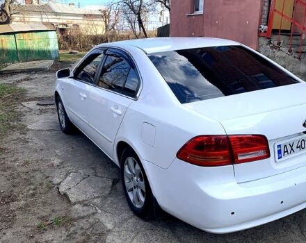 Белый Киа Маджентис, объемом двигателя 2 л и пробегом 300 тыс. км за 5000 $, фото 2 на Automoto.ua