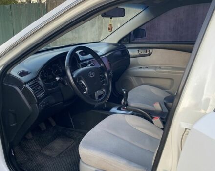 Киа Маджентис 2007 в Харькове на Automoto.ua Белый Киа Маджентис, объемом двигателя 2 л и пробегом 262 тыс. км за 5900 $, фото 8 на Automoto.ua