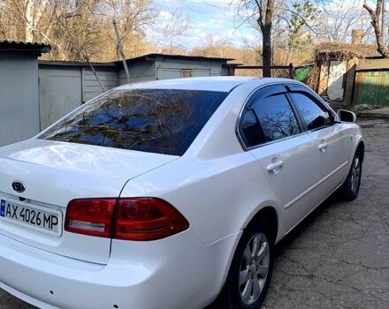 Белый Киа Маджентис, объемом двигателя 2 л и пробегом 300 тыс. км за 5000 $, фото 3 на Automoto.ua