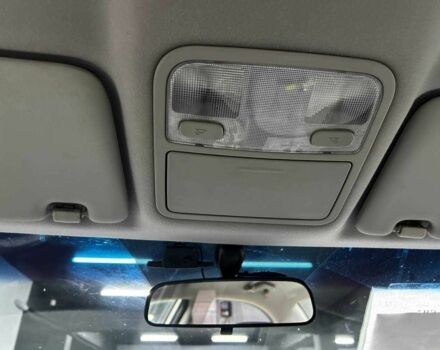 Білий Кіа Маджентіс, об'ємом двигуна 2 л та пробігом 163 тис. км за 6800 $, фото 15 на Automoto.ua