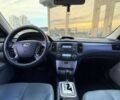 Білий Кіа Маджентіс, об'ємом двигуна 0 л та пробігом 209 тис. км за 5290 $, фото 12 на Automoto.ua