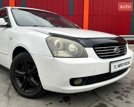 Білий Кіа Маджентіс, об'ємом двигуна 2 л та пробігом 208 тис. км за 4390 $, фото 1 на Automoto.ua