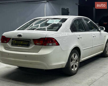 Білий Кіа Маджентіс, об'ємом двигуна 2 л та пробігом 163 тис. км за 6800 $, фото 5 на Automoto.ua