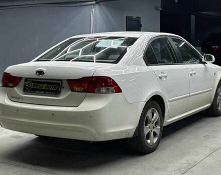 Білий Кіа Маджентіс, об'ємом двигуна 2 л та пробігом 163 тис. км за 6800 $, фото 5 на Automoto.ua