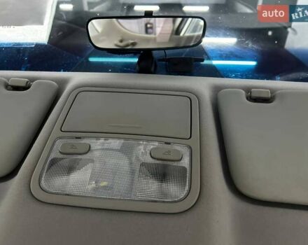 Білий Кіа Маджентіс, об'ємом двигуна 2 л та пробігом 163 тис. км за 6800 $, фото 15 на Automoto.ua