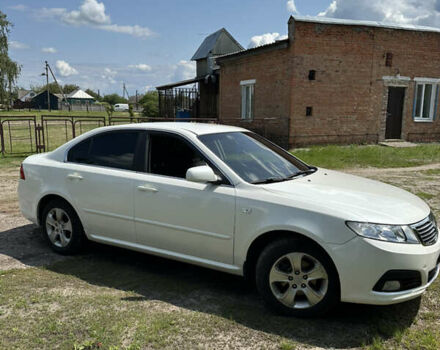 Белый Киа Маджентис, объемом двигателя 2 л и пробегом 195 тыс. км за 7450 $, фото 4 на Automoto.ua