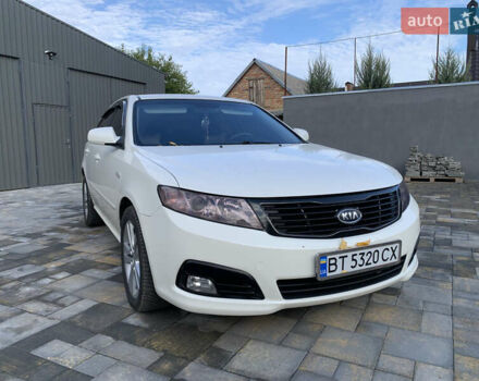 Киа Маджентис 2009 в Николаеве на Automoto.ua Белый Киа Маджентис, объемом двигателя 2 л и пробегом 227 тыс. км за 6500 $, фото 1 на Automoto.ua