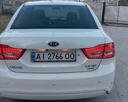 Белый Киа Маджентис, объемом двигателя 2 л и пробегом 223 тыс. км за 6200 $, фото 2 на Automoto.ua