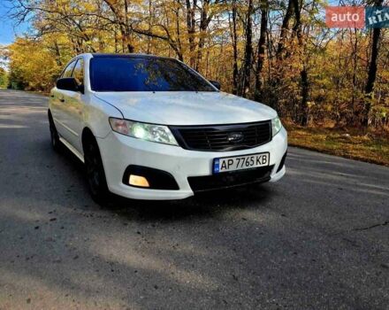 Білий Кіа Маджентіс, об'ємом двигуна 2 л та пробігом 216 тис. км за 6500 $, фото 1 на Automoto.ua