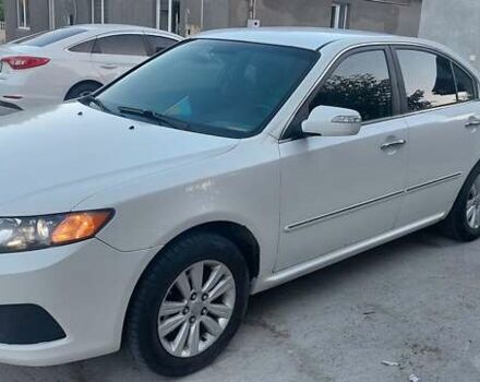 Білий Кіа Маджентіс, об'ємом двигуна 2 л та пробігом 223 тис. км за 6200 $, фото 1 на Automoto.ua
