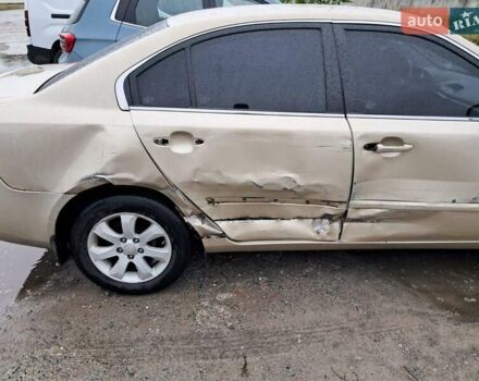 Бежевий Кіа Маджентіс, об'ємом двигуна 2 л та пробігом 280 тис. км за 2700 $, фото 2 на Automoto.ua