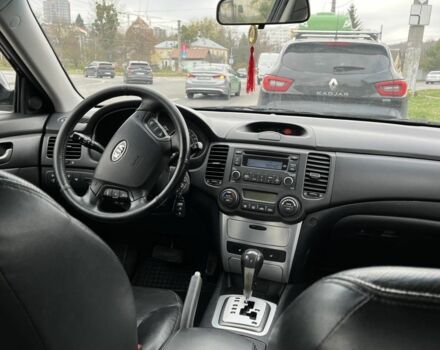 Чорний Кіа Маджентіс, об'ємом двигуна 2 л та пробігом 280 тис. км за 6450 $, фото 14 на Automoto.ua