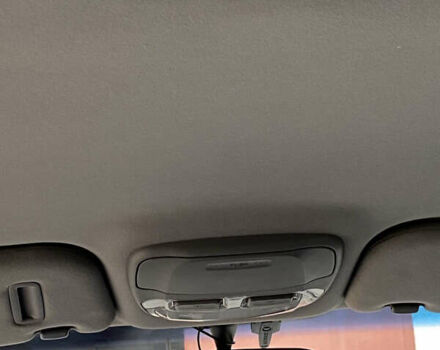 Чорний Кіа Маджентіс, об'ємом двигуна 2 л та пробігом 120 тис. км за 5800 $, фото 18 на Automoto.ua