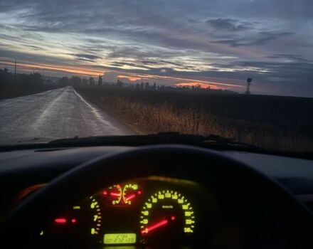 Чорний Кіа Маджентіс, об'ємом двигуна 2 л та пробігом 270 тис. км за 3296 $, фото 4 на Automoto.ua