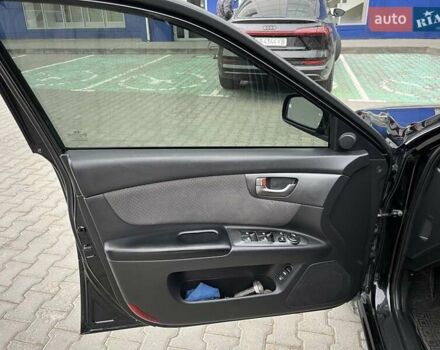Чорний Кіа Маджентіс, об'ємом двигуна 2 л та пробігом 255 тис. км за 5700 $, фото 11 на Automoto.ua