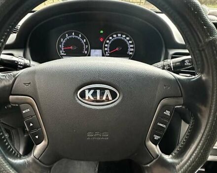 Чорний Кіа Маджентіс, об'ємом двигуна 2.66 л та пробігом 218 тис. км за 4600 $, фото 19 на Automoto.ua