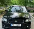 Чорний Кіа Маджентіс, об'ємом двигуна 2 л та пробігом 272 тис. км за 5500 $, фото 3 на Automoto.ua