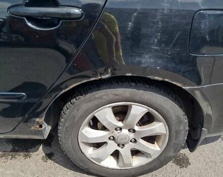 Черный Киа Маджентис, объемом двигателя 2 л и пробегом 265 тыс. км за 4800 $, фото 11 на Automoto.ua