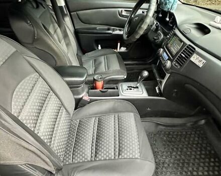 Чорний Кіа Маджентіс, об'ємом двигуна 2.66 л та пробігом 218 тис. км за 4600 $, фото 13 на Automoto.ua