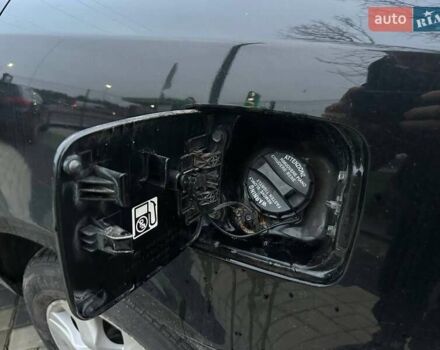 Чорний Кіа Маджентіс, об'ємом двигуна 2 л та пробігом 302 тис. км за 5800 $, фото 42 на Automoto.ua