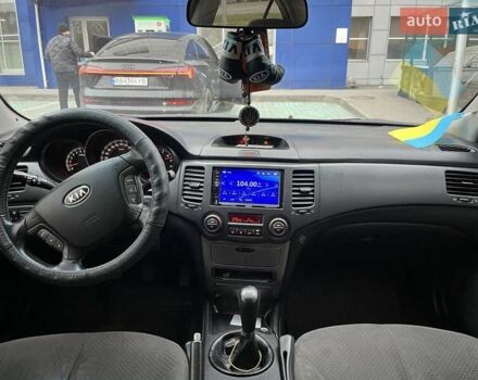 Чорний Кіа Маджентіс, об'ємом двигуна 2 л та пробігом 255 тис. км за 5700 $, фото 5 на Automoto.ua