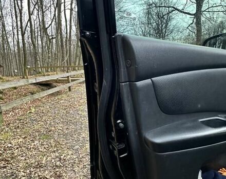 Чорний Кіа Маджентіс, об'ємом двигуна 2.66 л та пробігом 218 тис. км за 4600 $, фото 26 на Automoto.ua