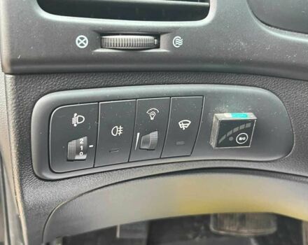 Черный Киа Маджентис, объемом двигателя 2.7 л и пробегом 219 тыс. км за 4600 $, фото 13 на Automoto.ua