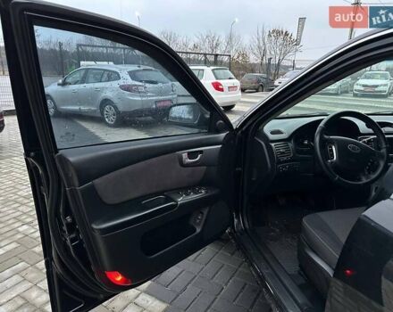 Чорний Кіа Маджентіс, об'ємом двигуна 2 л та пробігом 302 тис. км за 5800 $, фото 11 на Automoto.ua