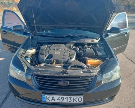 Чорний Кіа Маджентіс, об'ємом двигуна 2.7 л та пробігом 230 тис. км за 6000 $, фото 4 на Automoto.ua