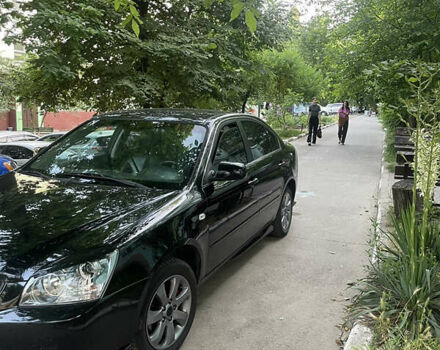Черный Киа Маджентис, объемом двигателя 2 л и пробегом 272 тыс. км за 5300 $, фото 4 на Automoto.ua