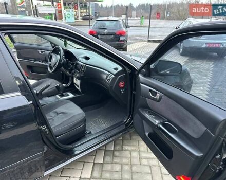 Чорний Кіа Маджентіс, об'ємом двигуна 2 л та пробігом 302 тис. км за 5800 $, фото 30 на Automoto.ua