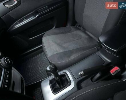 Чорний Кіа Маджентіс, об'ємом двигуна 2 л та пробігом 302 тис. км за 5800 $, фото 21 на Automoto.ua