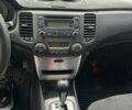 Чорний Кіа Маджентіс, об'ємом двигуна 2 л та пробігом 335 тис. км за 3500 $, фото 13 на Automoto.ua