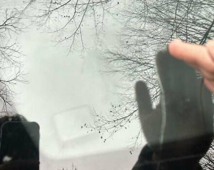 Чорний Кіа Маджентіс, об'ємом двигуна 2.66 л та пробігом 218 тис. км за 4600 $, фото 30 на Automoto.ua