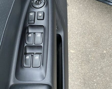 Кіа Маджентіс 2007 у Чернігові на Automoto.ua Чорний Кіа Маджентіс, об'ємом двигуна 2 л та пробігом 161 тис. км за 6700 $, фото 6 на Automoto.ua