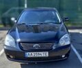 Чорний Кіа Маджентіс, об'ємом двигуна 2 л та пробігом 360 тис. км за 3201 $, фото 1 на Automoto.ua
