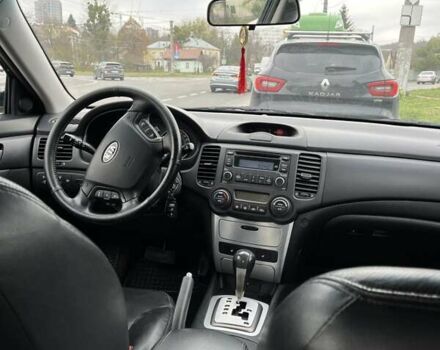 Чорний Кіа Маджентіс, об'ємом двигуна 2.7 л та пробігом 280 тис. км за 6500 $, фото 17 на Automoto.ua