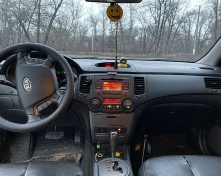 Черный Киа Маджентис, объемом двигателя 2 л и пробегом 222 тыс. км за 7200 $, фото 7 на Automoto.ua