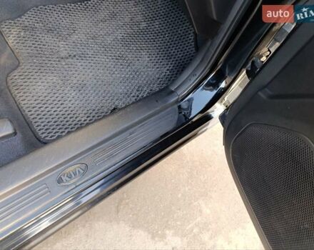 Чорний Кіа Маджентіс, об'ємом двигуна 2 л та пробігом 167 тис. км за 6100 $, фото 16 на Automoto.ua