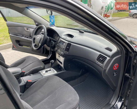 Черный Киа Маджентис, объемом двигателя 2 л и пробегом 239 тыс. км за 5200 $, фото 10 на Automoto.ua