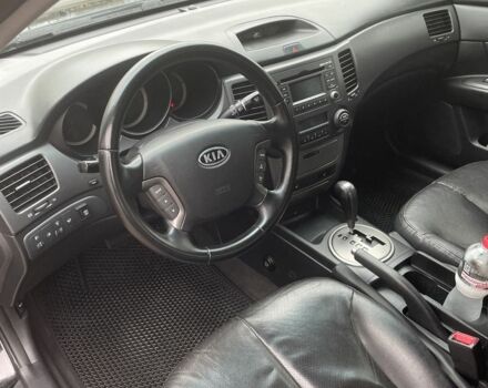 Чорний Кіа Маджентіс, об'ємом двигуна 2 л та пробігом 213 тис. км за 6700 $, фото 8 на Automoto.ua