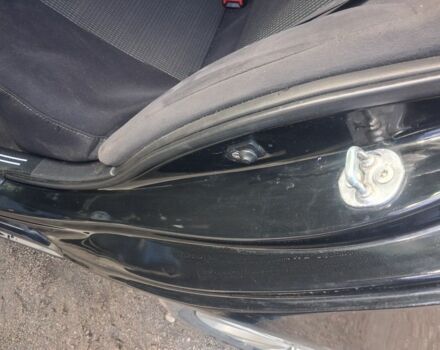 Чорний Кіа Маджентіс, об'ємом двигуна 2 л та пробігом 222 тис. км за 6500 $, фото 21 на Automoto.ua