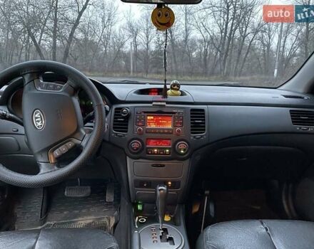 Черный Киа Маджентис, объемом двигателя 2 л и пробегом 222 тыс. км за 7200 $, фото 6 на Automoto.ua