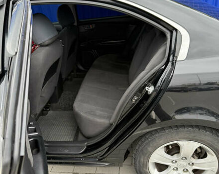 Чорний Кіа Маджентіс, об'ємом двигуна 2 л та пробігом 170 тис. км за 6300 $, фото 13 на Automoto.ua