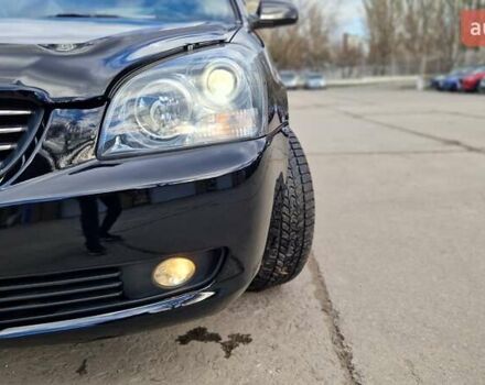 Чорний Кіа Маджентіс, об'ємом двигуна 2 л та пробігом 335 тис. км за 6500 $, фото 8 на Automoto.ua